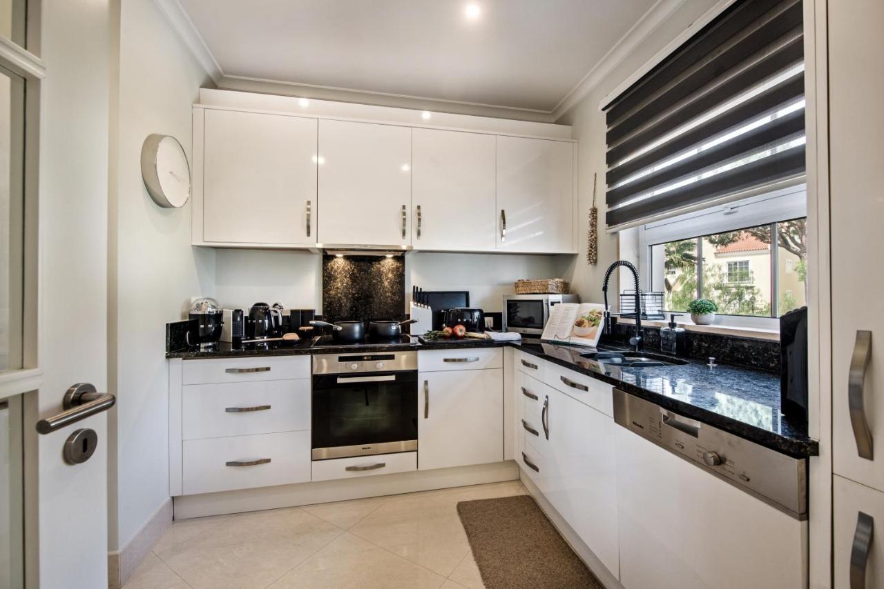 Luxury Apartment With Communal Pool And Terrace Quarteira Eksteriør bilde